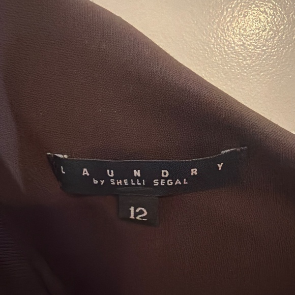 Brown formal dress - Picture 4 of 4